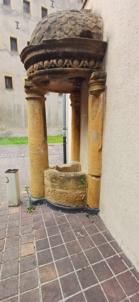 Fichier:Puits du 22 Ladoucette.jpeg