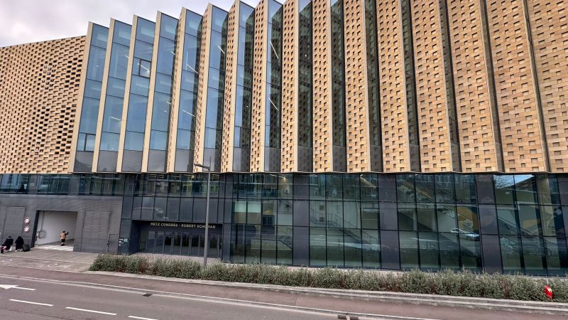 Fichier:Centre congres.jpeg