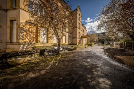 Vue depuis l'entrée de la rue du Cambout.