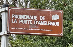 Porte-anglemur-plaque.jpg
