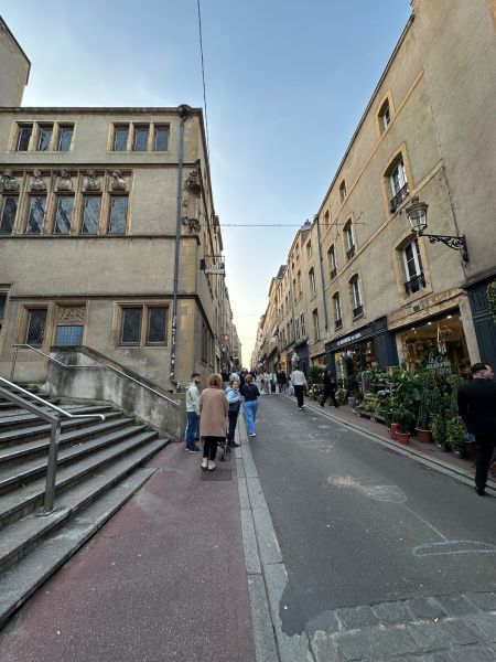 Fichier:Fournirue bas.jpeg